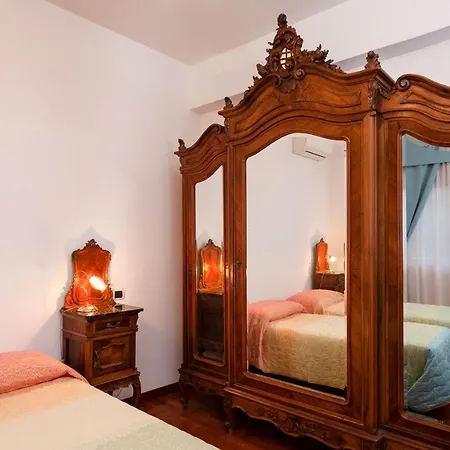 Appia Felis 4* Řím